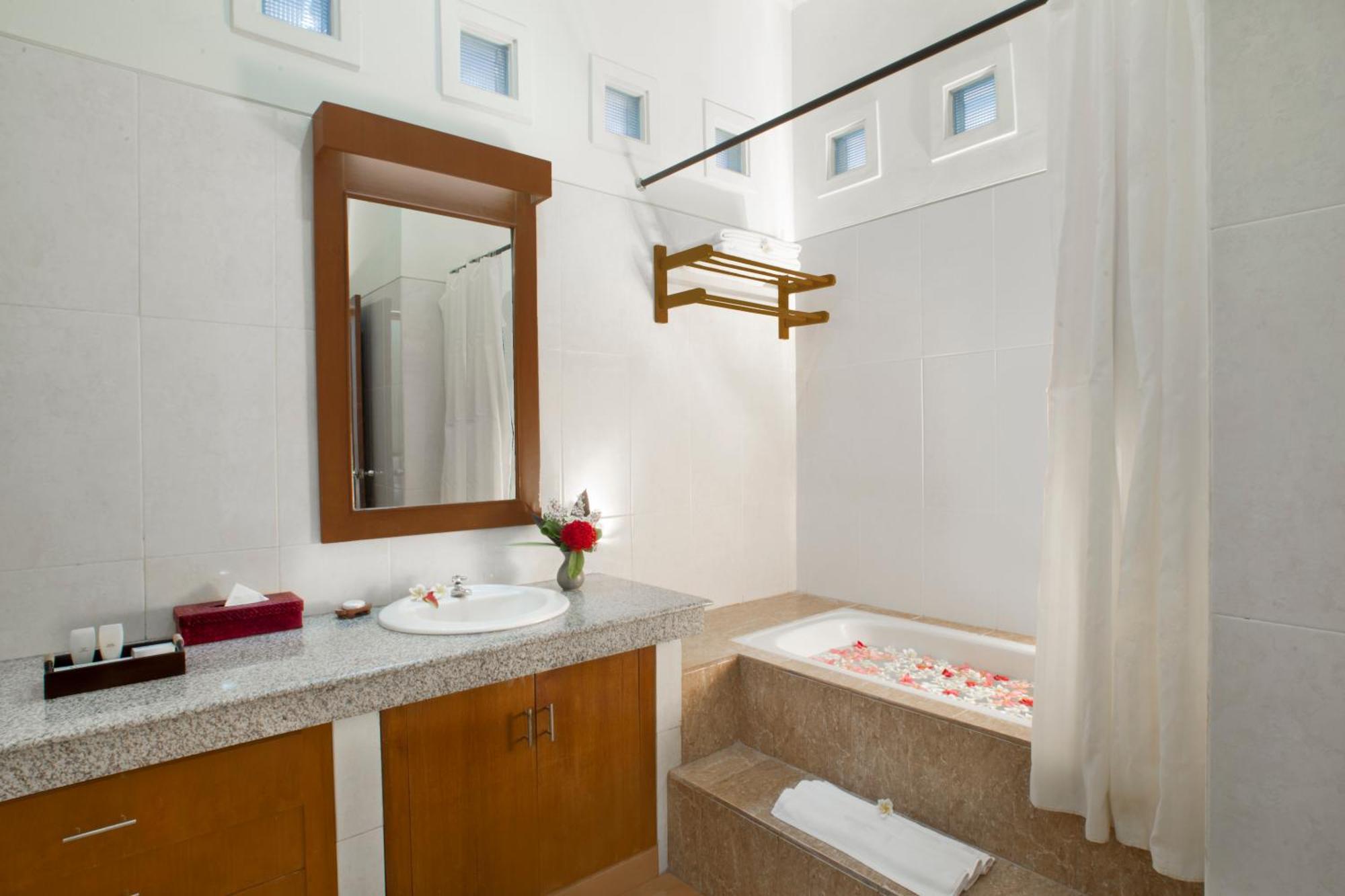 New Garden View Resort Legian Εξωτερικό φωτογραφία